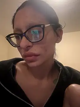 myloveforyouu online show from December 18, 3:45 am