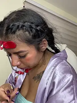 Snapshot of Ivann4 chatting on January 18, 10:28 pm Ivann4 online show from January 18, 10:28 pm