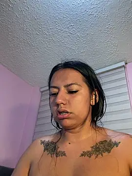 Snapshot of Ivann4 chatting on March 6, 11:31 pm Ivann4 online show from March 6, 11:31 pm