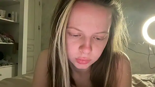 wrenlie online show from May 16, 12:29 am