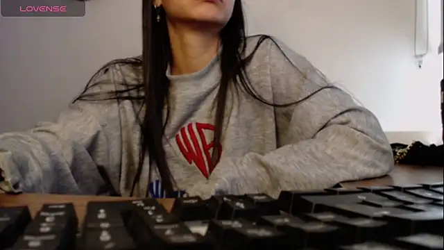 Snapshot of alma_violeta chatting on September 28, 5:51 pm alma violeta online show from September 28, 5:51 pm