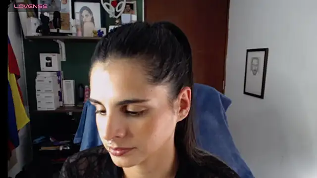 Snapshot of alma_violeta chatting on October 28, 9:17 pm alma violeta online show from October 28, 9:17 pm