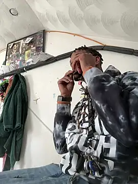 Snapshot of rayyymack chatting on December 19, 5:40 pm rayyymack online show from December 19, 5:40 pm