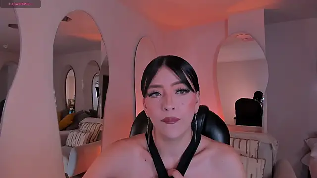 ValeriaRiveraX online show from March 16, 5:35 am