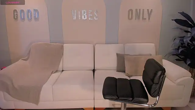 MariaHerrera  online show from December 24, 2:21 am