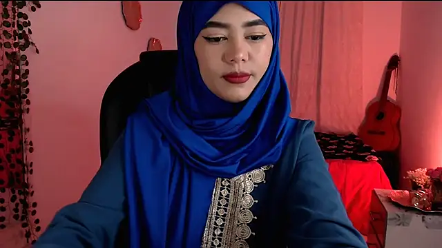 azzahara069 online show from June 7, 12:48 am