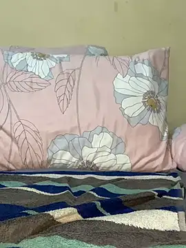 Snapshot of HornyxLadie chatting on January 21, 2:00 am HornyxLadie online show from January 21, 2:00 am