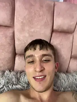 Dylanwhite23  online show from January 16, 11:06 pm