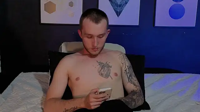 Dylanwhite23  online show from March 2, 1:30 am