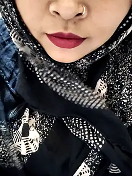 Indian-Nazia online show from April 26, 6:05 pm