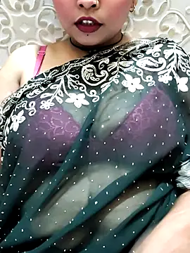 Snapshot of Indian-Nazia chatting on June 2, 10:28 am Indian-Nazia online show from June 2, 10:28 am