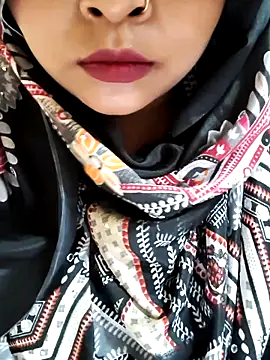 Snapshot of Indian-Nazia chatting on June 17, 8:17 am Indian-Nazia online show from June 17, 8:17 am