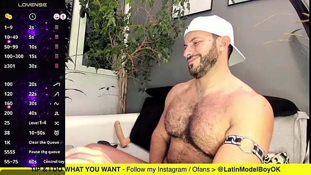 arielenbsas online show from March 2, 4:50 am