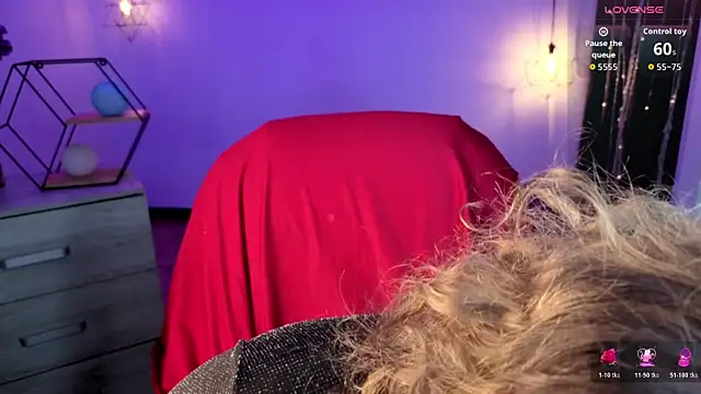 Snapshot of Sabrina_scarlett chatting on November 9, 5:17 am Sabrina scarlett online show from November 9, 5:17 am