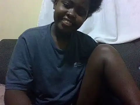 Sweetcecie01 online show from April 29, 8:04 pm