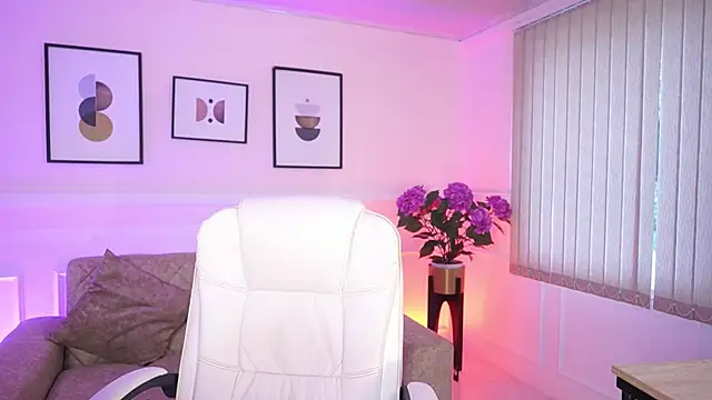 Anybuny online show from August 3, 11:48 am