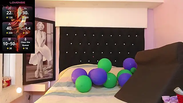 Snapshot of kittybonxx chatting on October 16, 1:45 pm kittybonxx online show from October 16, 1:45 pm