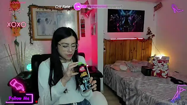 Snapshot of LauGrayJ chatting on January 5, 11:22 pm LauGrayJ online show from January 5, 11:22 pm