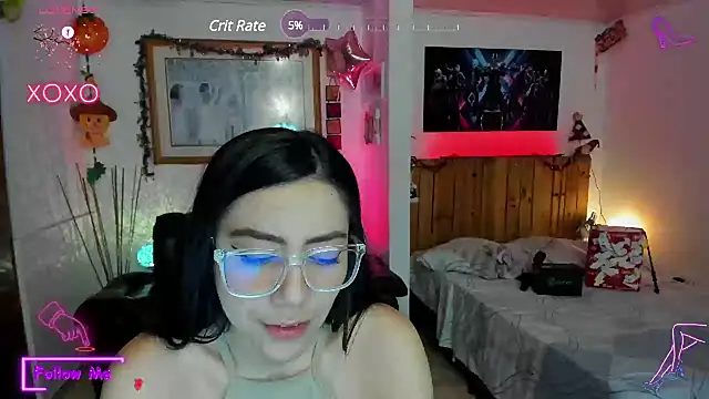 Snapshot of LauGrayJ chatting on February 4, 12:33 pm LauGrayJ online show from February 4, 12:33 pm