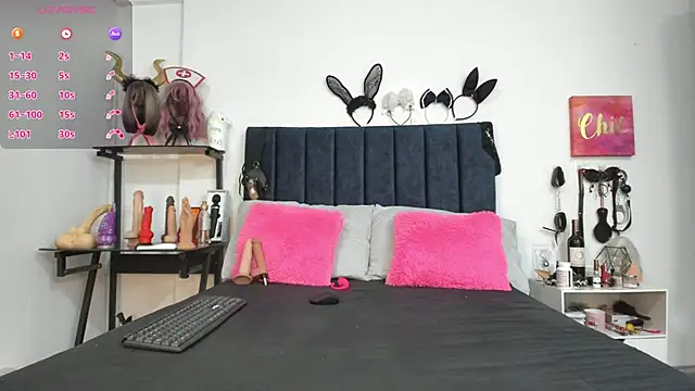 Snapshot of emmily_giraldo chatting on March 5, 12:11 pm emmily giraldo online show from March 5, 12:11 pm