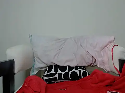 sexxyykittyy online show from July 1, 4:36 am