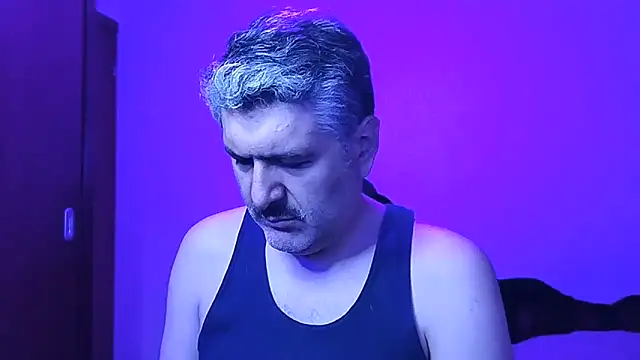 BushBator online show from November 26, 7:31 am