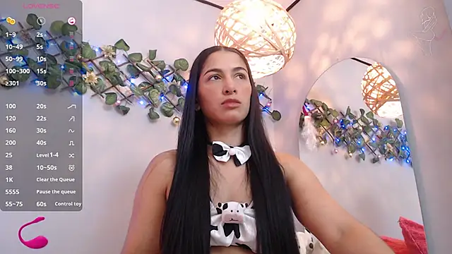 Thayssa ross online show from December 5, 2:58 pm