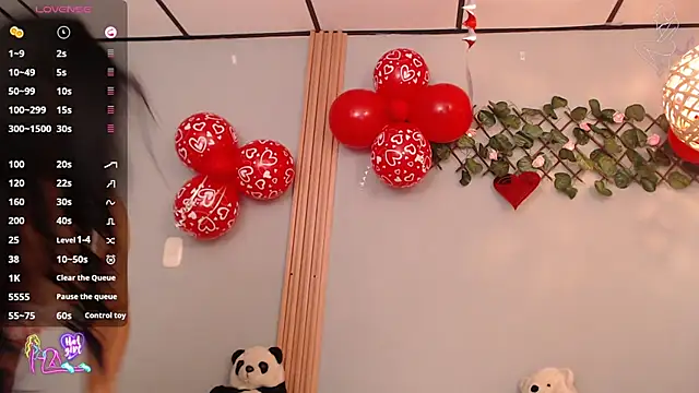 Thayssa ross online show from February 12, 3:40 pm