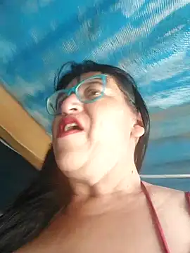 clarita 01 online show from February 4, 1:06 pm