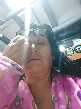 clarita 01 online show from July 4, 11:38 am