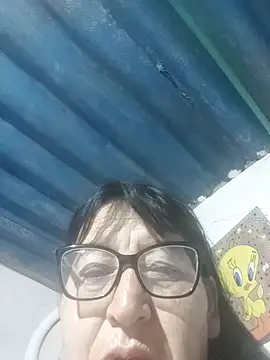 clarita 01 online show from July 29, 10:13 am