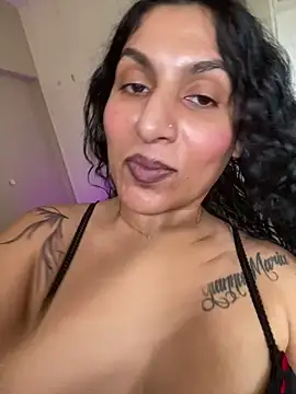 Snapshot of Indianbutter11 chatting on January 12, 9:08 am Indianbutter11 online show from January 12, 9:08 am