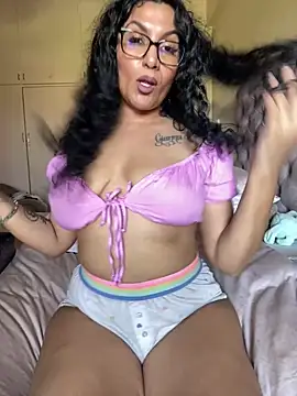 Snapshot of Indianbutter11 chatting on February 12, 10:03 am Indianbutter11 online show from February 12, 10:03 am