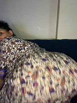 Snapshot of Indianbutter11 chatting on February 20, 8:03 pm Indianbutter11 online show from February 20, 8:03 pm