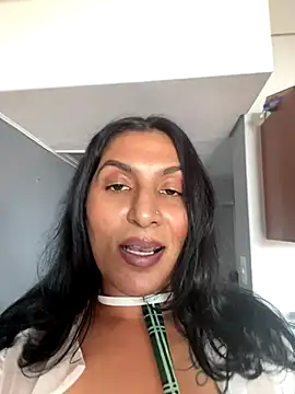 Snapshot of Indianbutter11 chatting on October 31, 7:42 am Indianbutter11 online show from October 31, 7:42 am