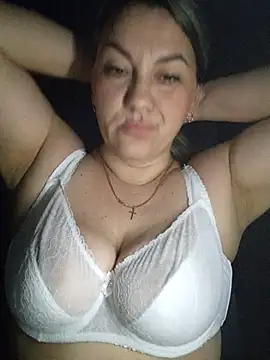 Snapshot of Ant0nina chatting on December 17, 10:27 pm Ant0nina online show from December 17, 10:27 pm