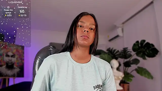 Snapshot of JANYLOVE__ chatting on February 6, 11:21 am JANYLOVE online show from February 6, 11:21 am
