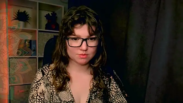 Snapshot of VioletteWay chatting on July 5, 3:08 pm VioletteWay online show from July 5, 3:08 pm