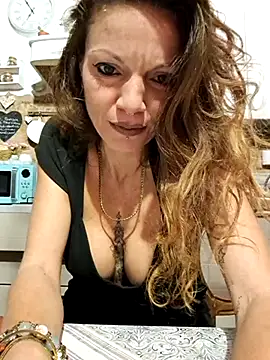 Snapshot of vampvanna23 chatting on November 4, 4:55 am vampvanna23 online show from November 4, 4:55 am