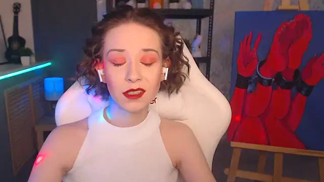 Snapshot of FascinatingEyess chatting on March 1, 3:10 am FascinatingEyess online show from March 1, 3:10 am