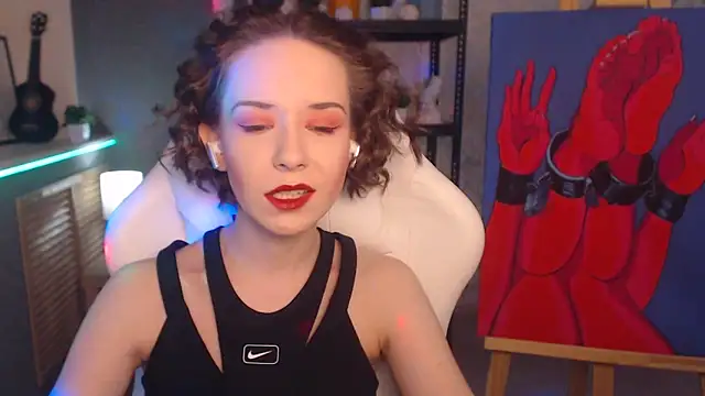 Snapshot of FascinatingEyess chatting on March 7, 3:08 am FascinatingEyess online show from March 7, 3:08 am