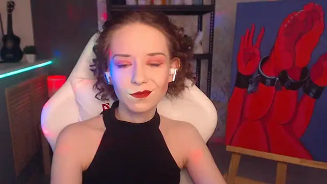 Snapshot of FascinatingEyess chatting on March 12, 1:14 am FascinatingEyess online show from March 12, 1:14 am