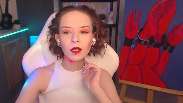 Snapshot of FascinatingEyess chatting on March 17, 2:30 am FascinatingEyess online show from March 17, 2:30 am