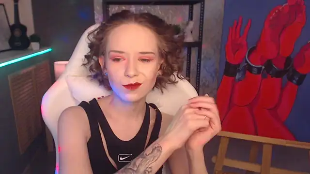 Snapshot of FascinatingEyess chatting on March 19, 6:03 am FascinatingEyess online show from March 19, 6:03 am