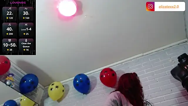 Snapshot of elizatexx chatting on June 8, 7:03 pm elizatexx online show from June 8, 7:03 pm