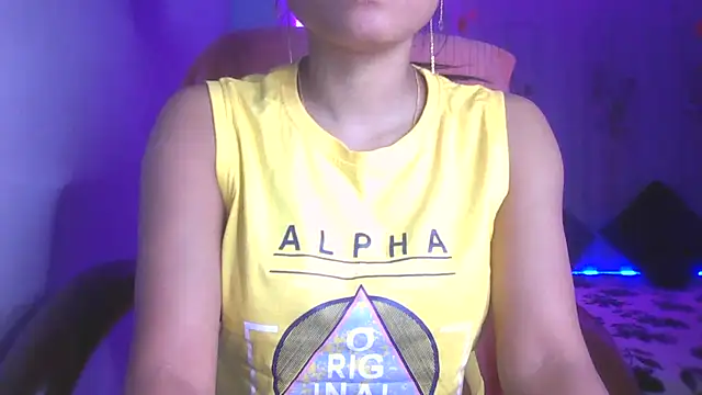 Queenhimanshi online show from March 4, 4:41 pm