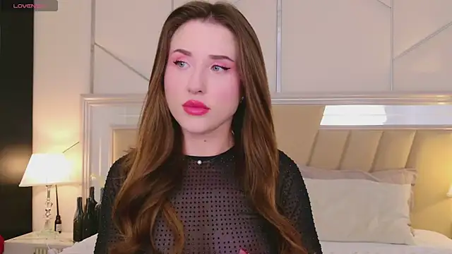 Snapshot of Jullia_Carter chatting on October 24, 6:10 am Jullia Carter online show from October 24, 6:10 am