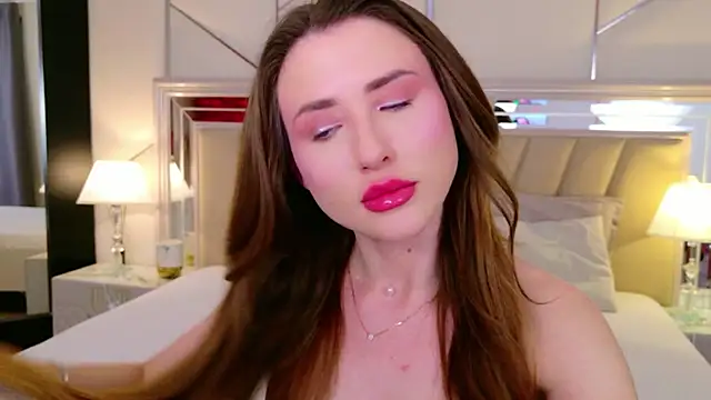 Snapshot of Jullia_Carter chatting on February 17, 6:21 am Jullia Carter online show from February 17, 6:21 am