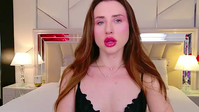 Snapshot of Jullia_Carter chatting on February 19, 6:42 am Jullia Carter online show from February 19, 6:42 am