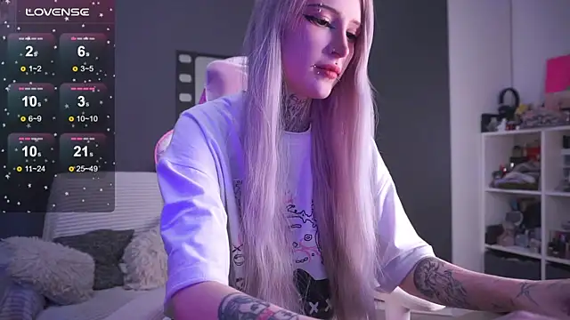 fraulein mooon online show from January 12, 6:24 pm